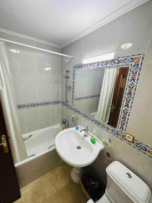 Luxueux Appartement Centre Et Plage & Wifi ! Tánger Exterior foto